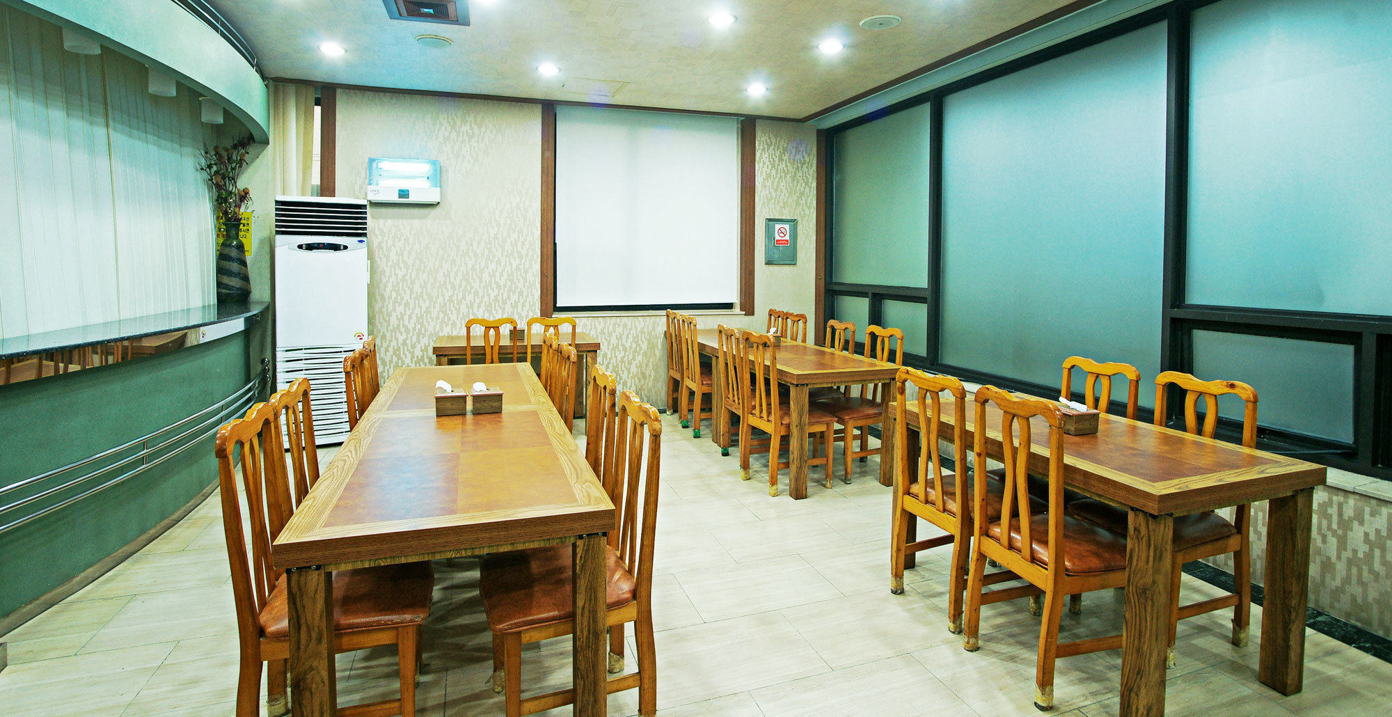 Emerald Hotel Jeju Exterior photo